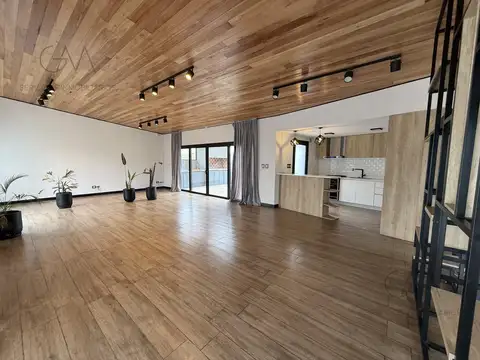 Casa en Alquiler al Este