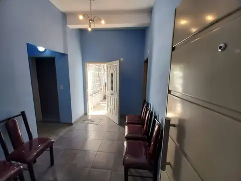 Local en Alquiler en Gregorio de Laferrere, $ 580.000