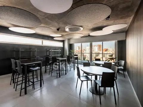 Planta libre para oficina con vista la ciudad y servicios pa