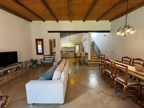 Casa en Venta en Ricardo Rojas, USD 240.000