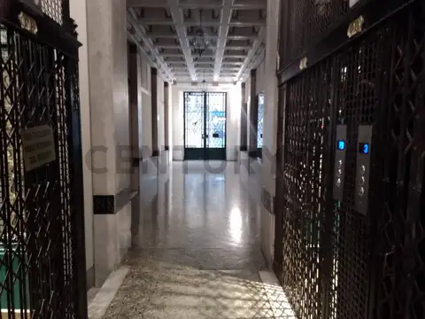 Esmeralda 500, Piso 8