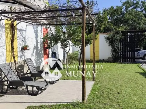 Casa en Alquiler con 2 cocheras