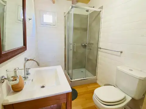 Casa 2 ambientes con 1 baño
