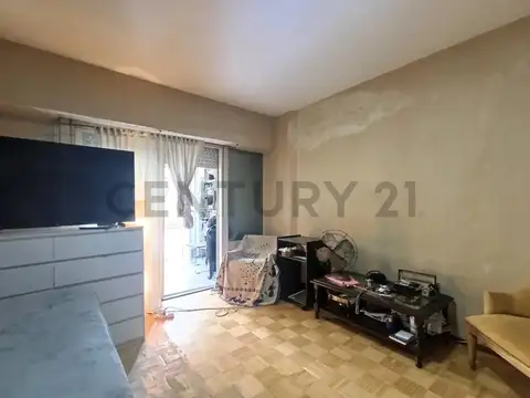 Venta monoambiente con gran terraza Av. Corrientes y Av. Callao - Acepta financi