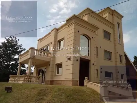 Casa en venta 4 ambientes en Pinamar