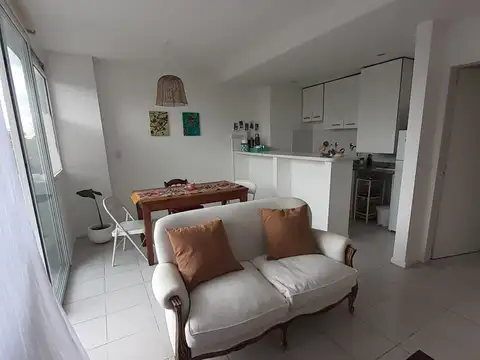 Departamento en alquiler de 3 ambientes con cochera en Muñiz