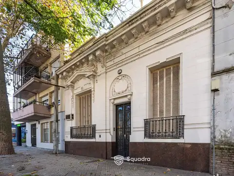 VENTA | PERMUTA - Casa con piscina, quincho, parrilla y tres patios - Pichincha, Rosario.