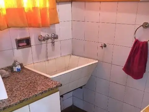 Molina Massey nº 3351 e/ Yraola y Finochieto