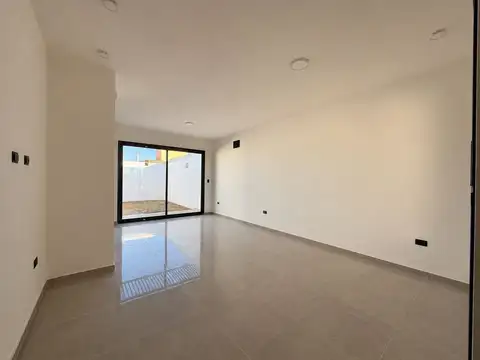 Casa en Venta en Manantiales, USD 173.000