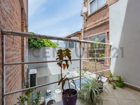 Venta depto tipo duplex con doble balcon- Villa Luro