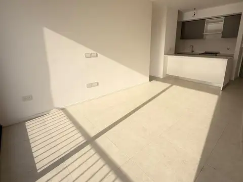 Av Pte J D Peron 3500, Piso 8
