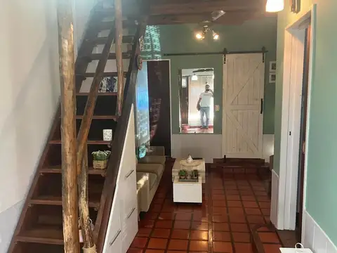 Depto Tipo Casa en Venta de 4 ambientes