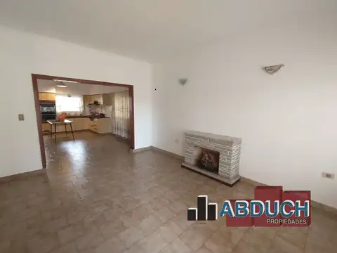 Depto Tipo Casa en Alquiler de 3 ambientes