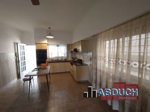Depto Tipo Casa en Alquiler de 2 dormitorios