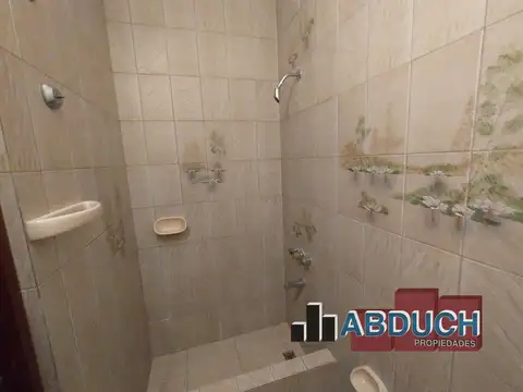 Depto Tipo Casa en Alquiler 40 años