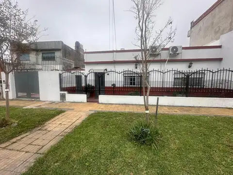 CASA DE 3 AMB CON GARAGE