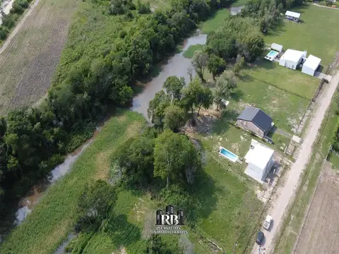 LA MARTINA - PUERTO TIROL (TERRENO UNICO SOBRE EL RIO)