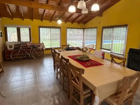 Casa en Venta con 5 cocheras