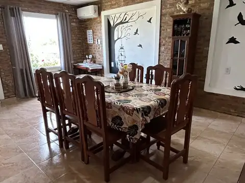 Casa 2 ambientes con 1 baño