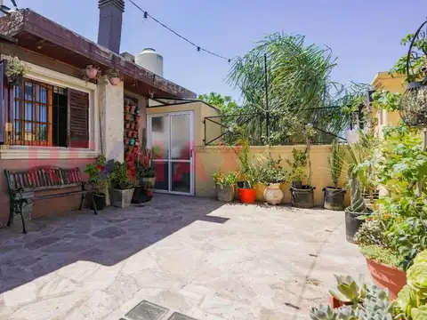 Depto Tipo Casa en Venta de 2 dormitorios