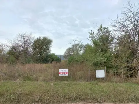 Terreno de 765m2 con vista a las sierras.