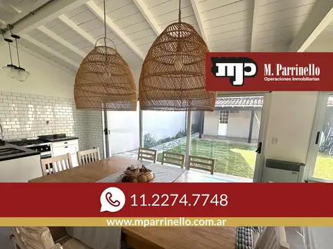 Casa en de 3 ambientes con Jardin y quincho en villa Martelli- en venta