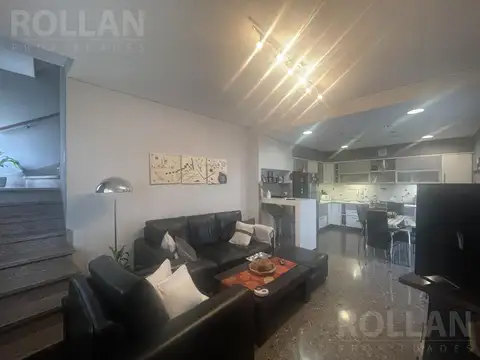 Depto Tipo Casa en Venta con 1 cocheras