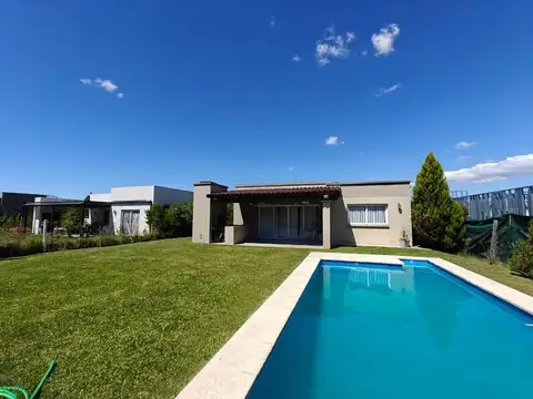 Casa en Venta en Pilar del Este - San Eduardo, USD 145.000