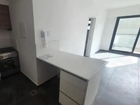Departamento en Alquiler en Parque Chacabuco, $ 780.000