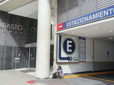 Oficina 760 m2 en Abasto Edificio nuevo 22 metros de aventanamiento Dúplex Cochera