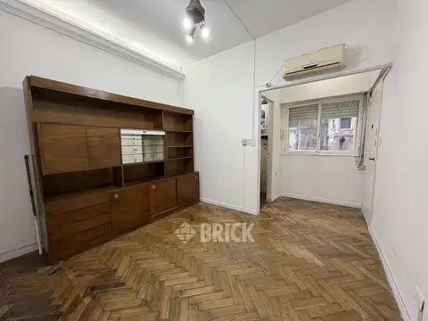 URIARTE Y AV. SANTA FE - FRENTE 30 M2 TODO SOL