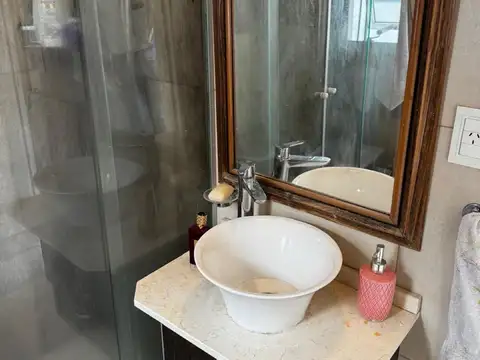 Depto Tipo Casa en Venta 8 años