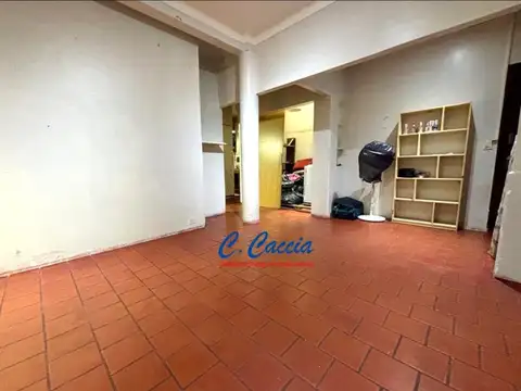 PH PLANTA BAJA 3 AMBIENTES A RECICLAR