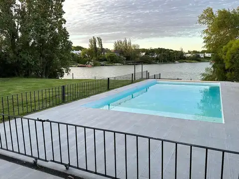 Casa en Venta en Santa Barbara, USD 1.850.000