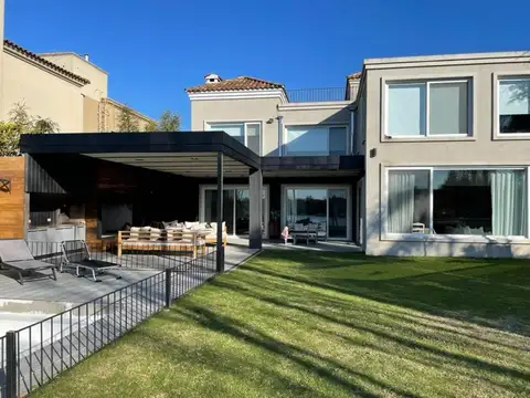Casa  en Venta en Santa Barbara, Tigre, G.B.A. Zona Norte