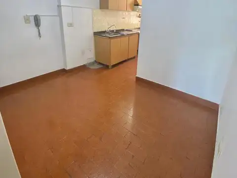 Departamento 6 ambientes con 2 baños