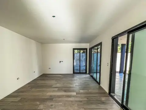 Casa 6 ambientes con 3 baños