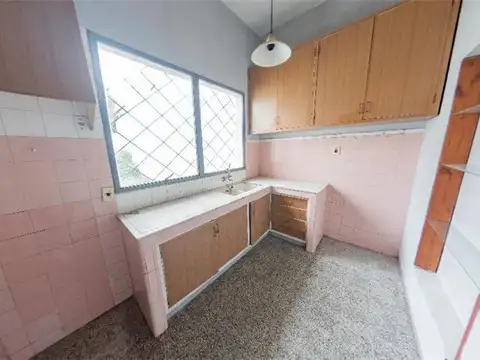 Real inversión, casa más dos locales comerciales