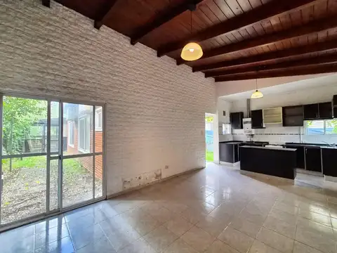 Casa en Venta al Oeste