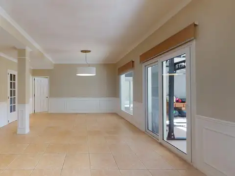 Casa en Venta con 1 cochera