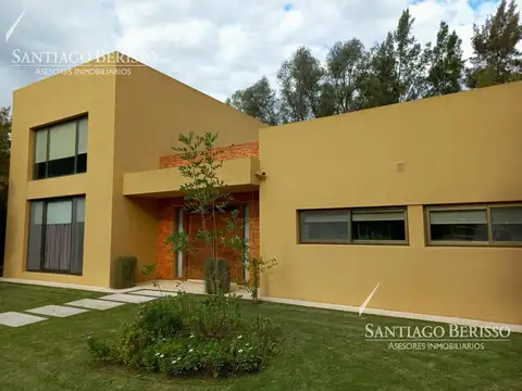 Casa en Venta en Exaltacion De La Cruz, USD 315.000