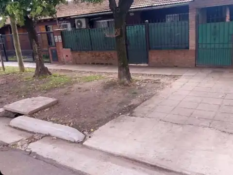 SE ALQUILA BUENA CASA COMODA EN DON TORCUATO