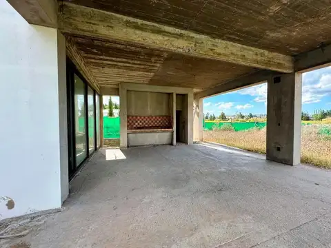Venta Casa San Eliseo fondo al Golf Sector VIP