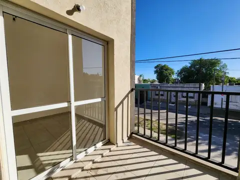 Departamento en Alquiler en San Nicolas de los Arroyos, $ 400.000