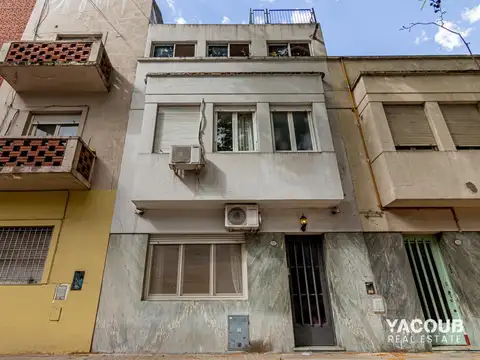 Casa en venta - 2 Dormitorios 3 Baños - 130Mts2 - Villa Crespo
