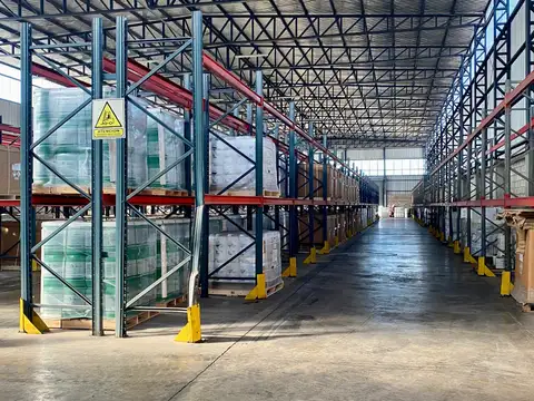 Pte. Ortiz Nº 2038 e/ Pintos