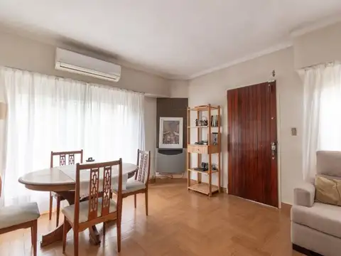 SE VENDE DUPLEX 5 AMB. 4 HAB. GARAGE. OLIVOS GOLF