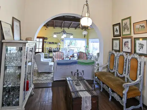 SE VENDE QUINTA EN EL MEDIO DE LA CIUDAD 960 m2
