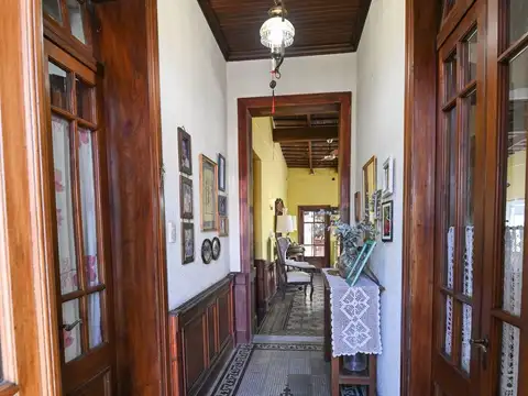 Casa 5 ambientes con 3 baños