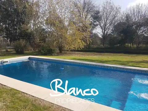 Casa en Venta con 2 cocheras